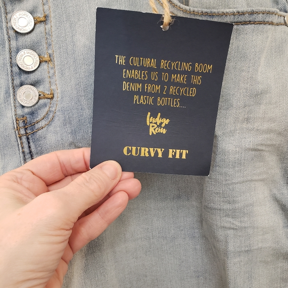 Indigo Rein, NWT, curvy high rise crop, button down distressed jeans SZ17 W32 - Picture 6 of 16